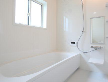 快適な浴室は1日の疲れをリセットするために欠かせない存在です。「浴室が寒くてリラックスできない」「お手入れが大変でカビが気になる」などご不満はありませんか。お客さまのご要望やお悩みに合わせた浴室プランをご提案いたします。